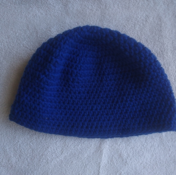 Winter crochet beanies - Picture 2 of 3